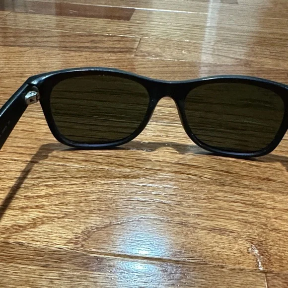 Ray-Ban P Black Sunglasses RB 2132 with Case and Lense Cloth - Picture 2 of 8